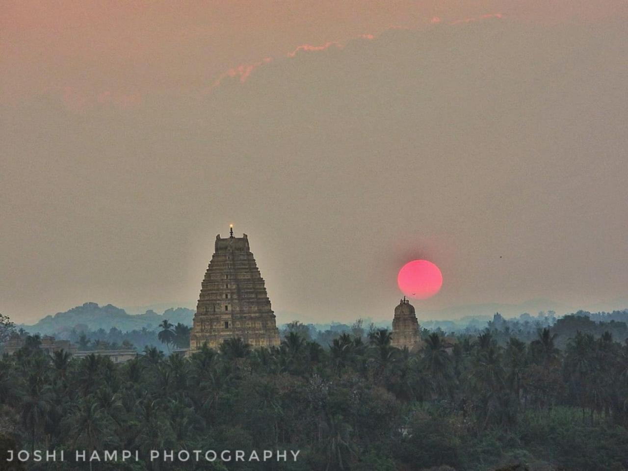 Thilak Home Stay Hampi Exterior foto